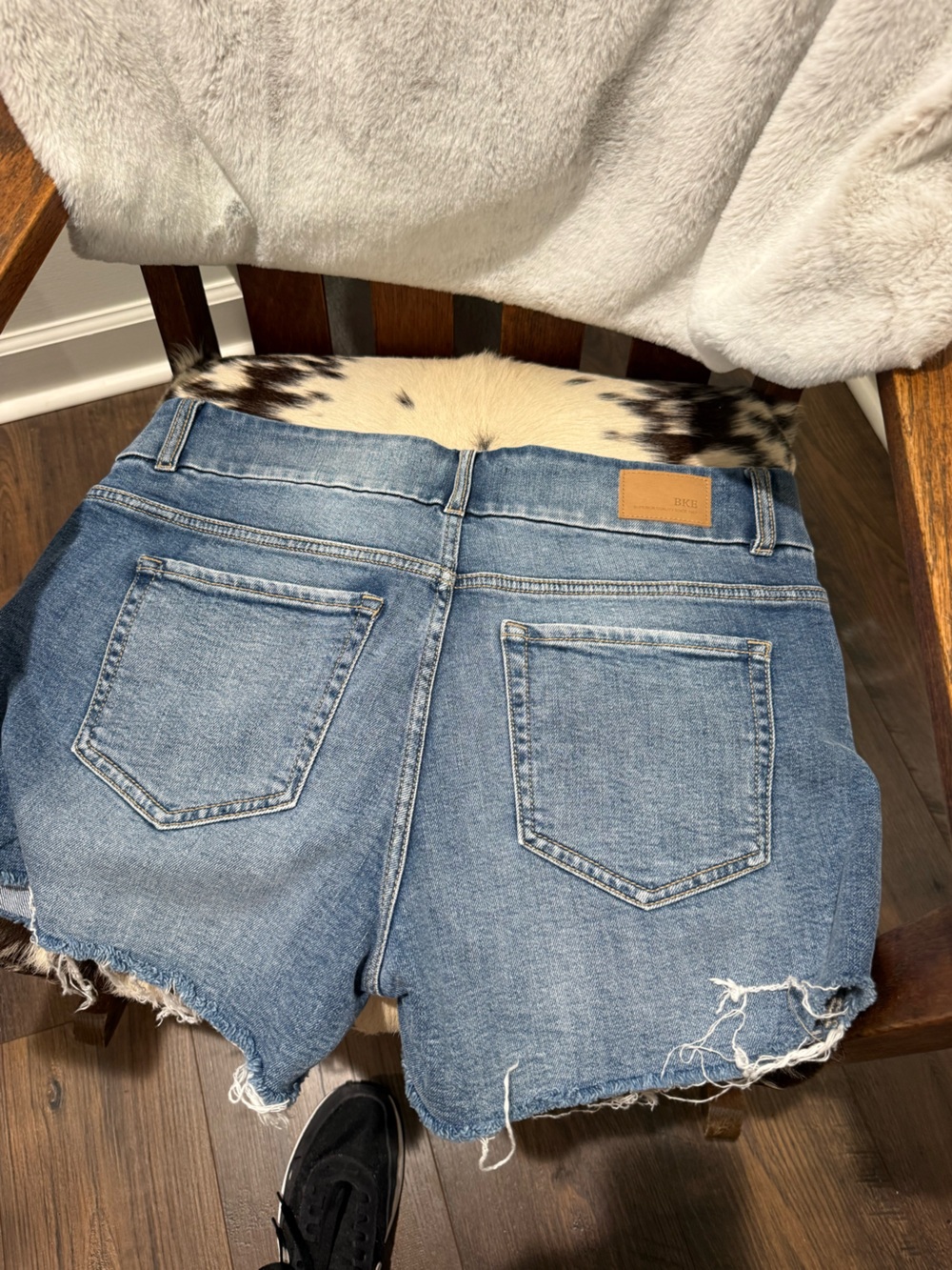 BKE Women’s Light Blue Denim Boyfriend Shorts - Picture 1 of 5